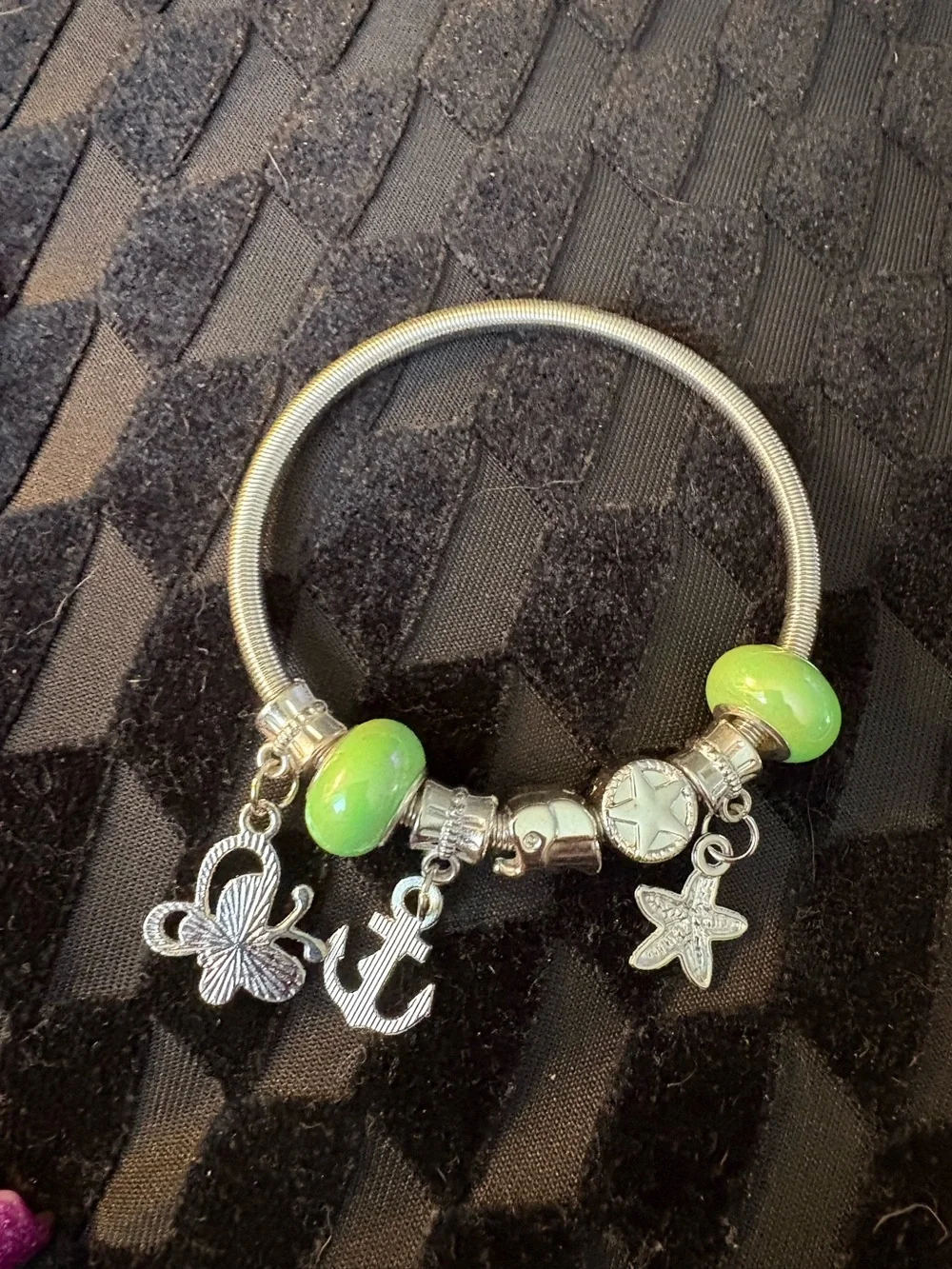 Bracelet- Girls Stretch 3 Bracelets  adorable nwt Tray 115